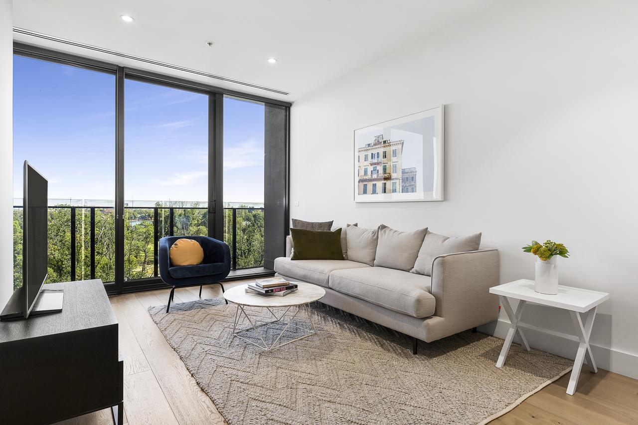 Tyrian Albert Park Lake Ville de Ville de Melbourne Extérieur photo Living room